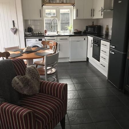 Herb Garden Bungalow Βίλα Nazeing Εξωτερικό φωτογραφία