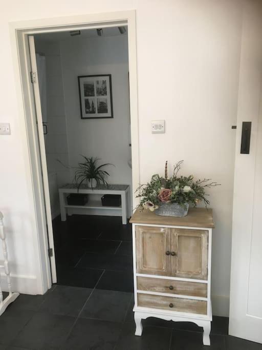 Herb Garden Bungalow Βίλα Nazeing Εξωτερικό φωτογραφία