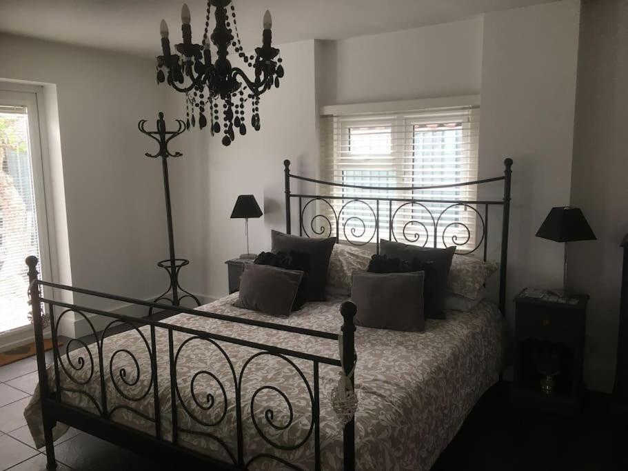 Herb Garden Bungalow Βίλα Nazeing Εξωτερικό φωτογραφία